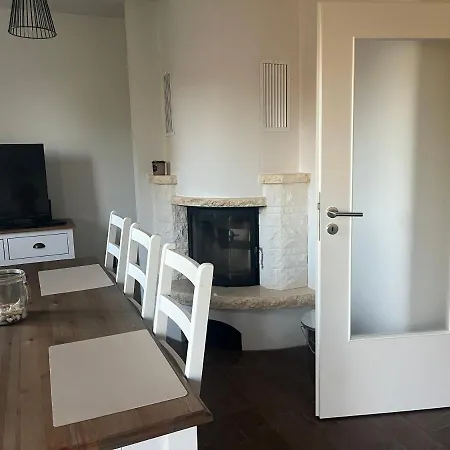 Ferienhaus Am Saaler Bodden 度假居 *