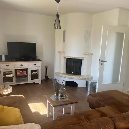 Ferienhaus Am Saaler Bodden 度假居 *